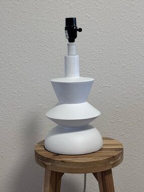 Rivet Amazon Modern White Ceramic Geometric Stacked Table Lamp Base EUC